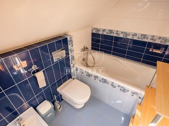 TUreality ponúka na predaj 5 izbový rodinný dom v centre... - 12