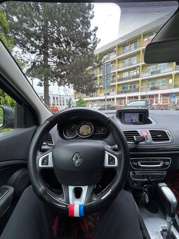 Renault Megane 3 Grandtour 1.5 dCi (2012) - 12