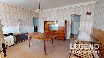 RD Nesvady, pekný pozemok 862 m2, pri stanici - TOP lokalita - 12