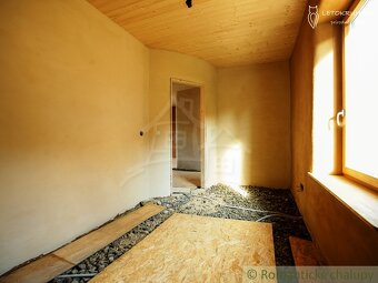 Prírodný zdravý rodinný dom v obci Trenčianska Teplá na p - 12