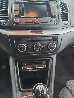 VW Sharan 2.0 TDi 103 kw 4 Motion - 12