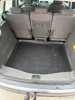 Predám Ford Focus C-MAX 2.0 TDCI 98kw - 12