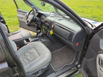 Grand Cherokee Overland Black Pearl Series 2.7CRD - 12