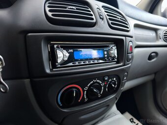 Renault Scenic 1.6 benzin len 37 000 km 1.majiteľ SK auto - 12