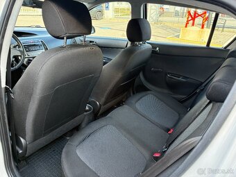 Hyundai i20 1.2i 63kW KLIMA ČR PLATNÁ STK - 12