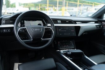 Audi E-tron 55 quattro -FULL-NEBÚRANÉ- - 12
