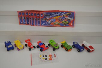 KINDER Autíčka. - 12