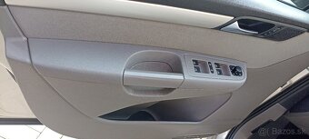 SEAT ALHAMBRA 2,0 TDI manuál - 12
