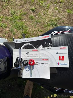 Yamaha FZ6 Fazer - 12