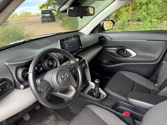 Toyota Yaris Cross - 12