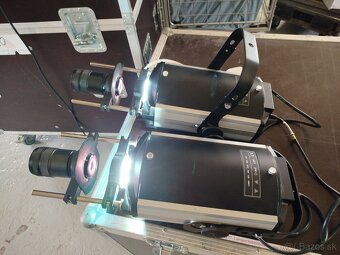 Predám projektor Clay Paky DIA - 12