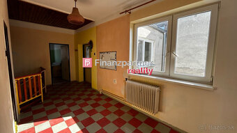 Dvojpodlažný 5-izbový rodinný dom, Madunice - 12