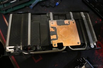 XFX SWFT 210 AMD RADEON RX 6600 8GB - 12