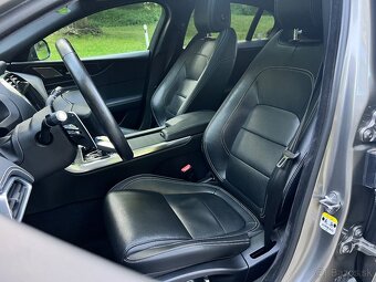 Jaguar XE 2.0D I4 R-Dynamic HSE AT - 12