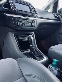 7 miestny / DSG / Highline / Alcantara / Navi / SK SPZ - 12