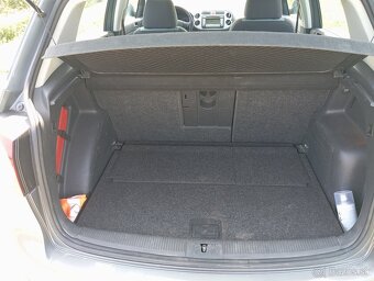 Volkswagen Golf 5 plus 1.9tdi cross - 12