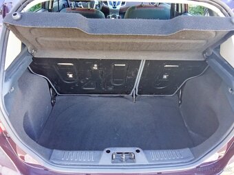 Ford fiesta 1.25 benzín titanium - 12