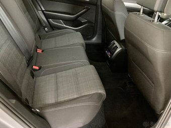 Volkswagen Passat Variant 2.0 TDI DSG - 12