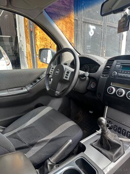Navara d40 - 12