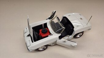 CHEVROLET CORVETTE - 12