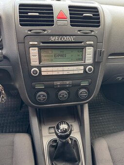 Golf V - 12