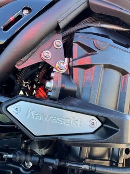 Kawasaki Z900 A2 2025 Akrapovic Záruka do 2029 - 12