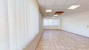 PINK Reality Prenájom kancelárie – 40 m², moderné priestory  - 12