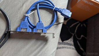 Počítačová skriňa Corsair 500R Carbide Series - 12