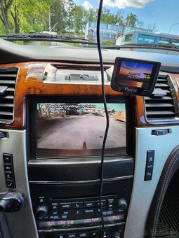 Predám CADILLAC ESCALADE - 12