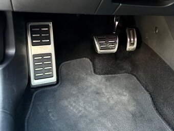 Škoda Octavia Combi RS 2.0 TDI DSG 147kW, 2022 - 12