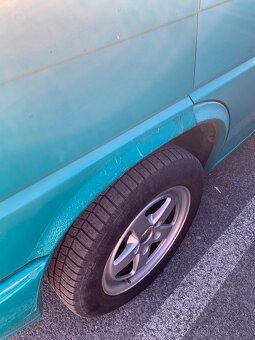 Predám Volkswagen caravelle T4 2.4 - 12