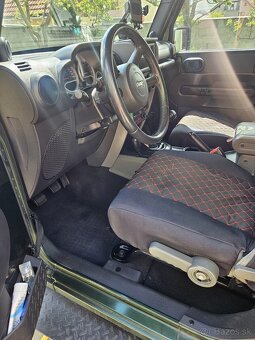 Jeep Wrangler Rubicon - 12