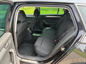 Škoda Superb Combi 2.0 TDI SCR Ambition DSG - 12