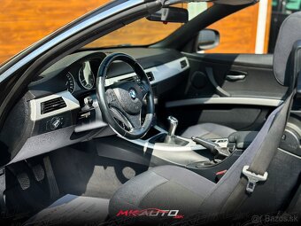 BMW Rad 3 320i Kabrio 2010 2.0 125kW - 12