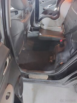 Honda Civic 8g 2.2 CTDi - 12