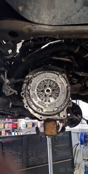 Predám Vw golf 6 2.0 TDI - 12