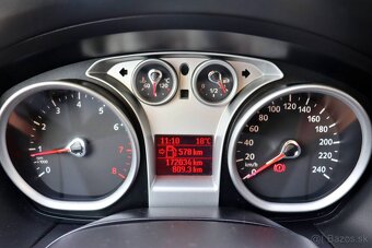 Ford Focus 1.6 16V Duratec Classic X - 12