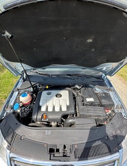 Volkswagen Passat 2.0tdi 103kW HIGHLINE dsg - 12