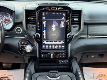Dodge RAM Limited — 5.7 V8 HEMI etorque — 2021– extra výbava - 12