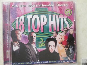 18 TOP HITS AUS DEN CHARTS + 20 TOP HITS AUS DEN CHARTS. - 12