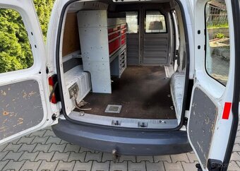 Volkswagen Caddy 1,9TDi MAXI Nová STK regály nafta manuál - 12