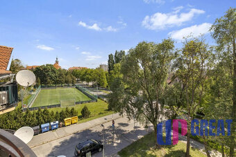 Na predaj veľkometrážny 1-izbový byt s balkónom v Šamoríne - 12