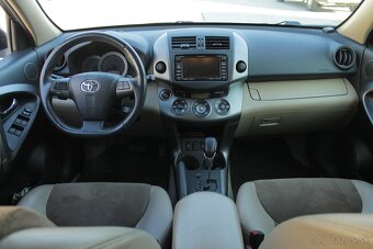 Toyota RAV4 2.2 D-CAT 110kW Automat 6-st. - 12