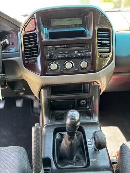 Predám Mitsubishi Pajero 2.5 TD 68000km - 12