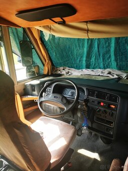 Obytný automobil Frankia - 12