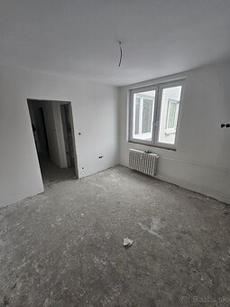 4- izbový byt vo Vranove n.T. - 12