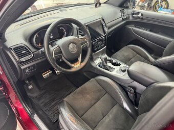 Jeep Grand Cherokee - 12