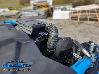 CAN-AM MAVERICK XRC TURBO R + Biele ŠPZ - 12