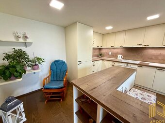 ROD. DOM s TERASOU, POZEMOK 860 m2, BORSKÝ MIKULÁŠ - 12