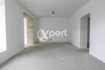 Rodinný dom v tichej obci Tomášikovo je na predaj - 12